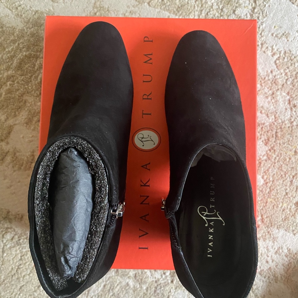 NWOT Black IVANKA TRUMP booties new size 8 1/2